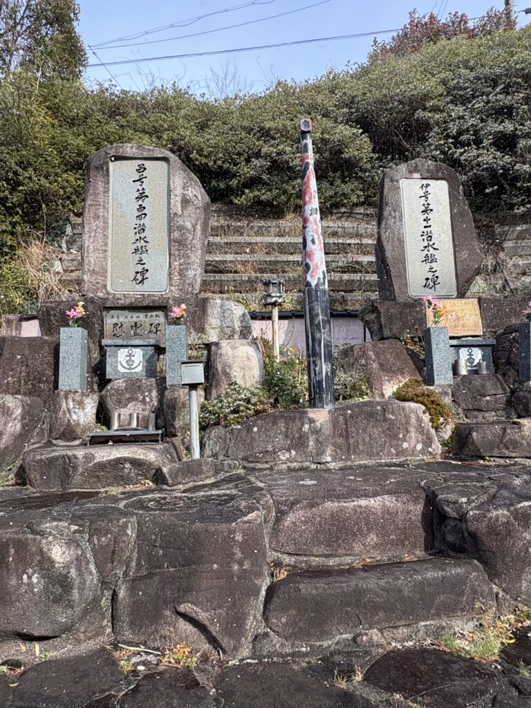 広島観光｜呉 海軍墓地